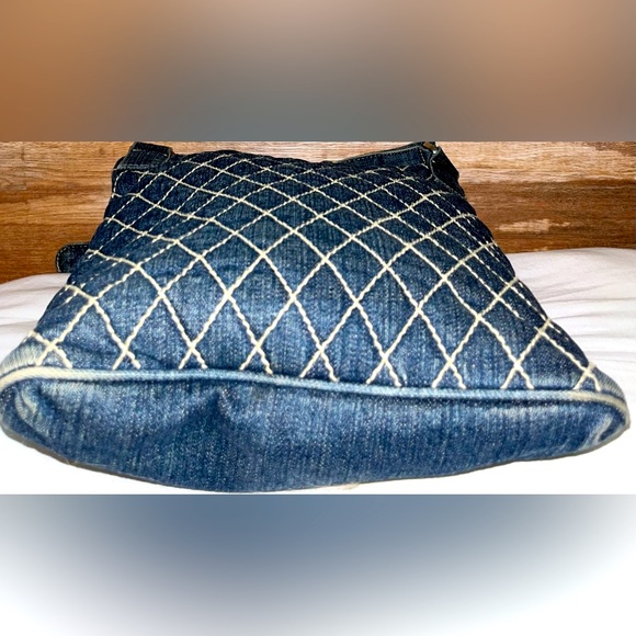 Stylish Blue Crossbody Bag - Picture 11 of 12